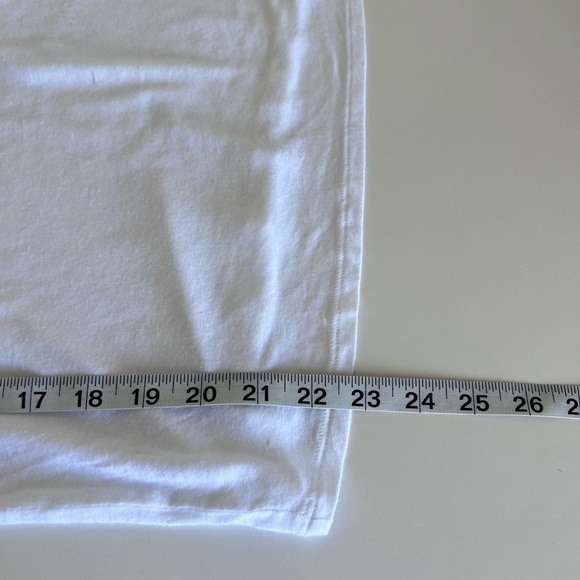 Reformation Women’s White Loose Fit V-Neck T-Shirt - Picture 11 of 13